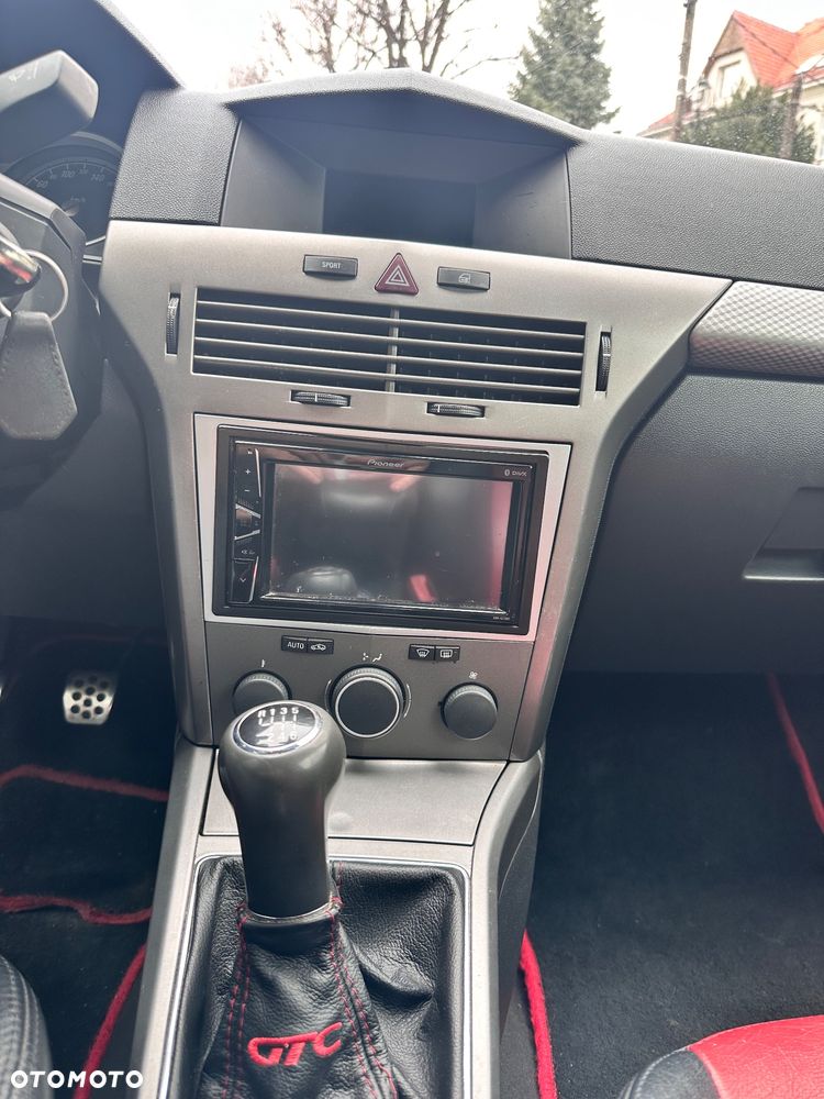 Opel Astra 2.0 T Sport - 20