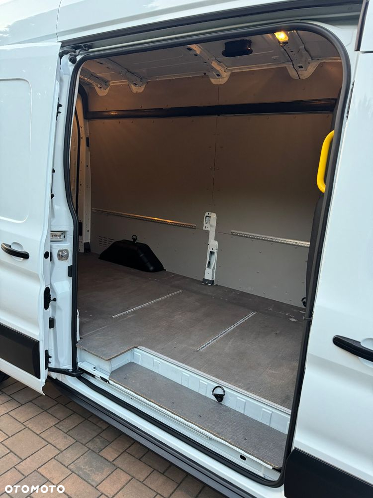 Ford Transit - 28