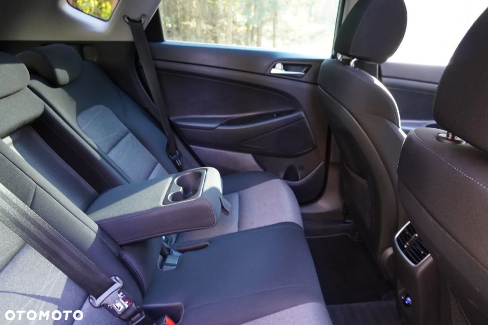 Hyundai Tucson 1.6 CRDi 48V-Hybrid 2WD DCT Select - 16