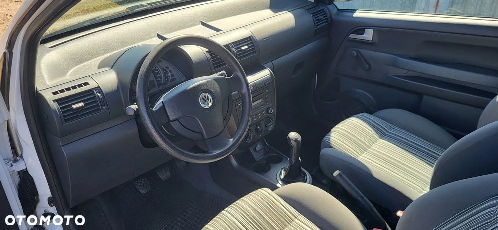 Volkswagen Fox - 11