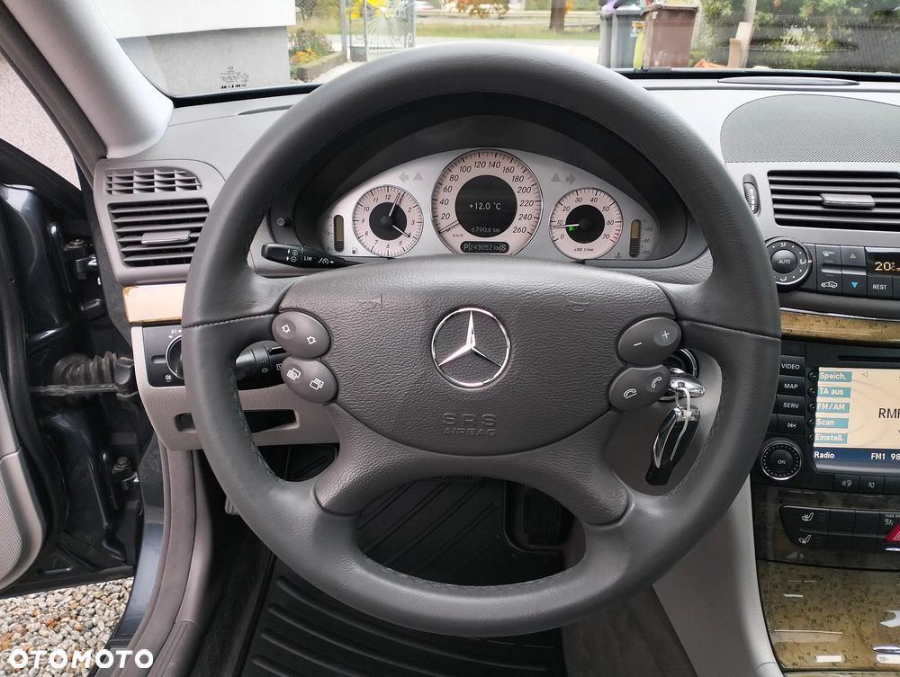Mercedes-Benz Klasa E - 37