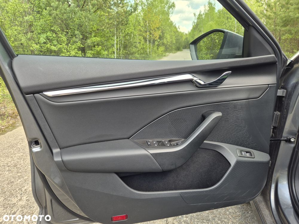 Skoda Octavia 2.0 TDI Style DSG - 26