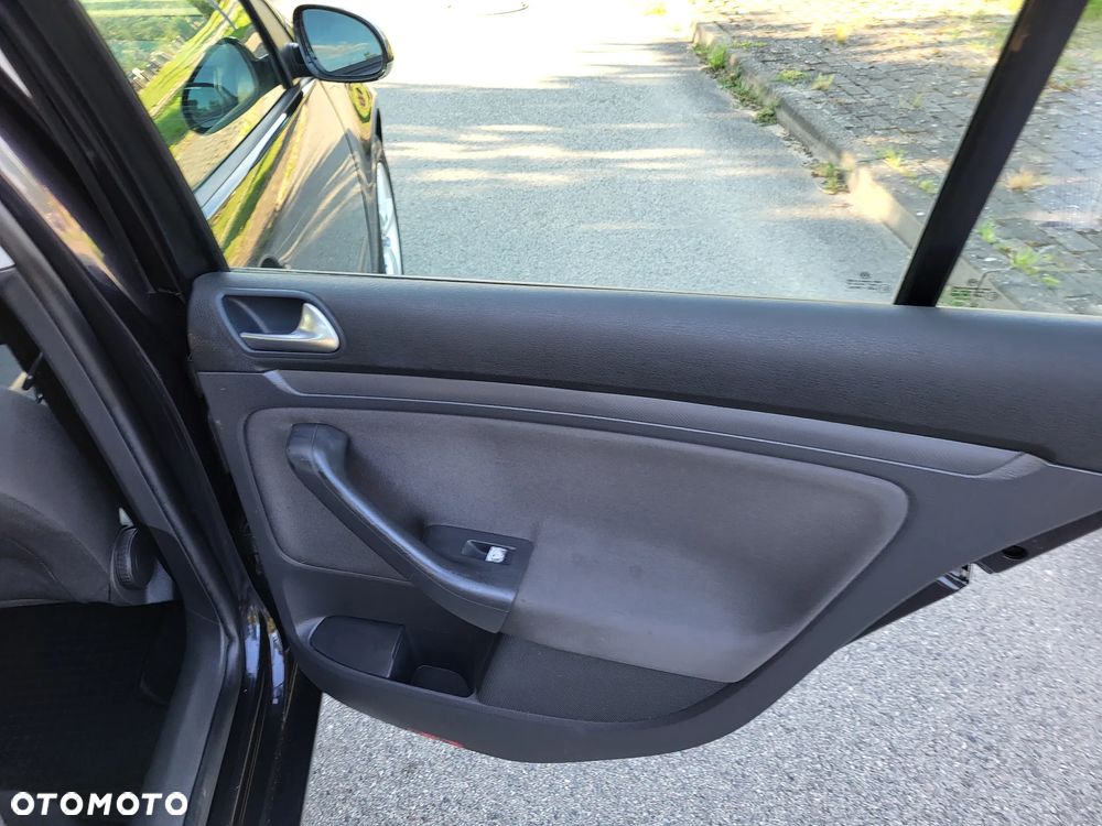 Volkswagen Golf 1.6 Tour - 16