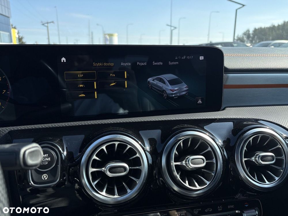 Mercedes-Benz CLA 220 4-Matic Edition 1 7G-DCT - 22