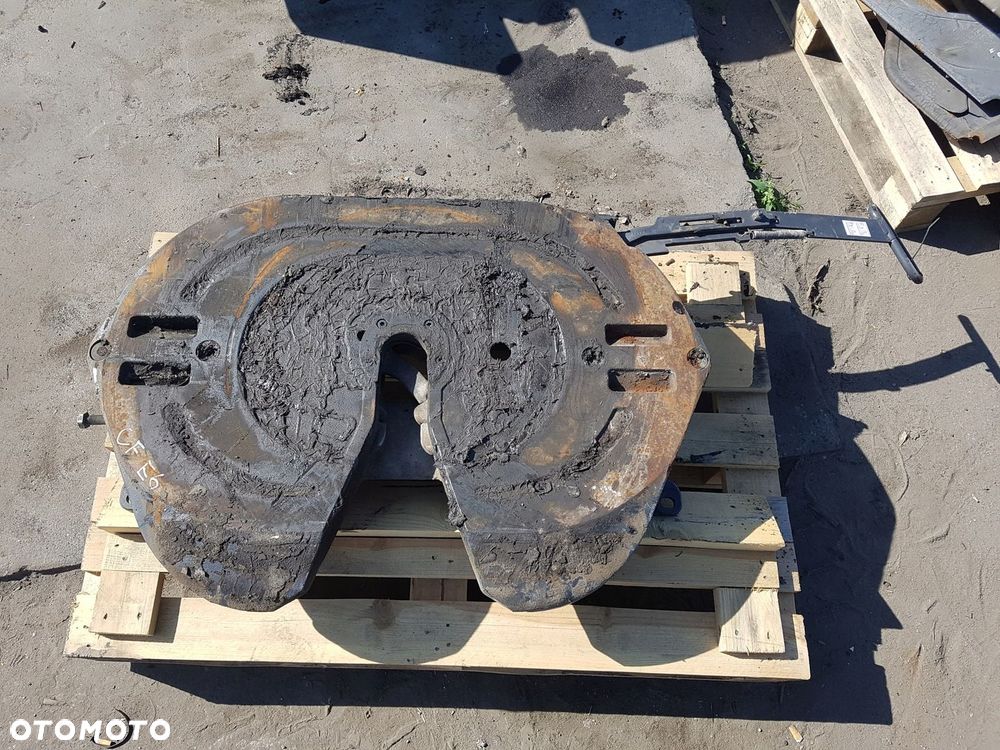 SIODŁO JOST 150mm DAF XF 106 CF EURO 6 - 1