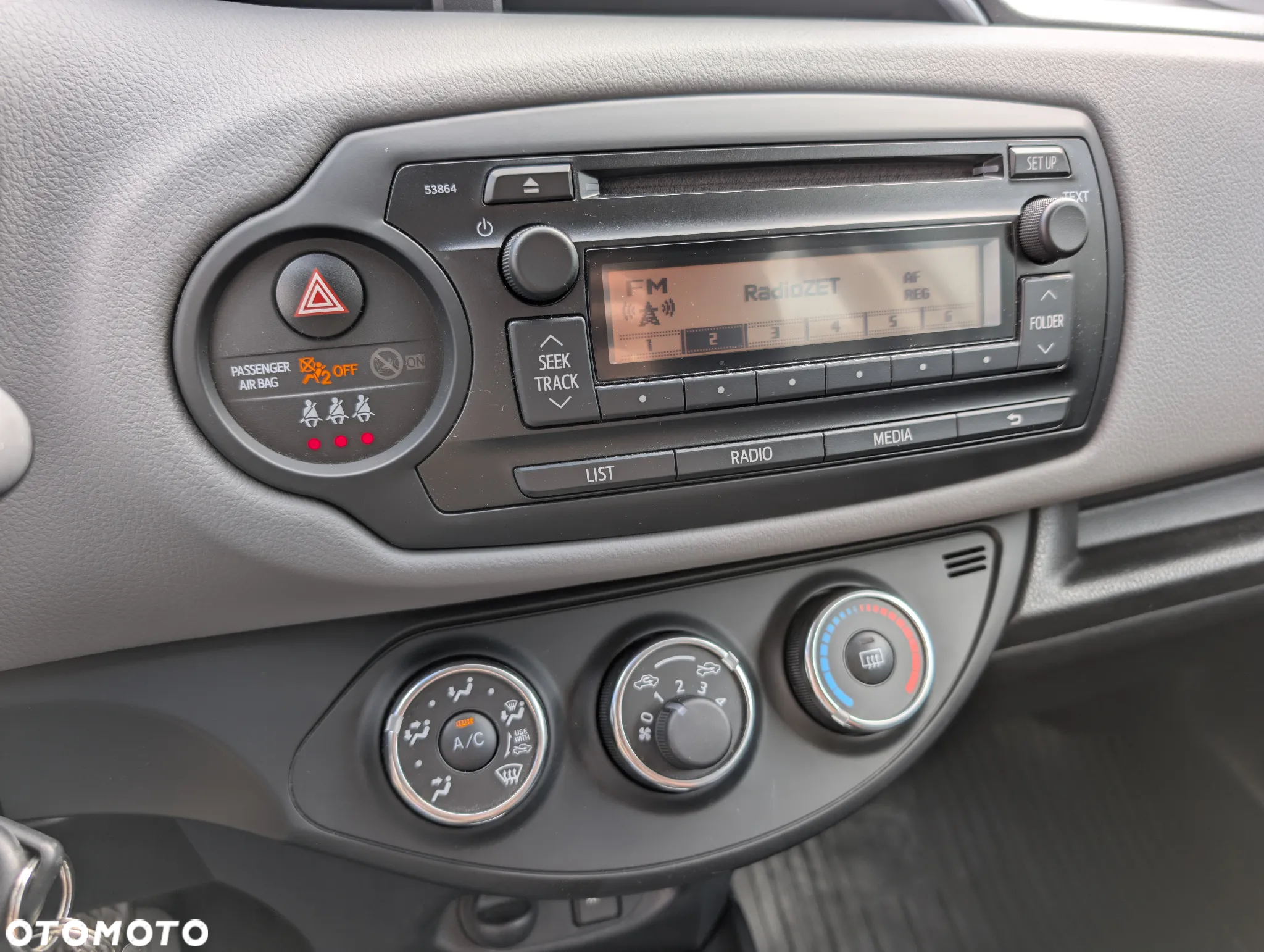 Toyota Yaris 1.0 Active - 12