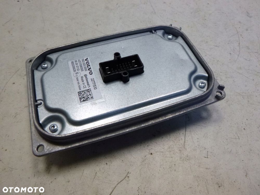 VOLVO PRZETWORNICA MODUŁ ŚWIATEŁ 22771510 - 3