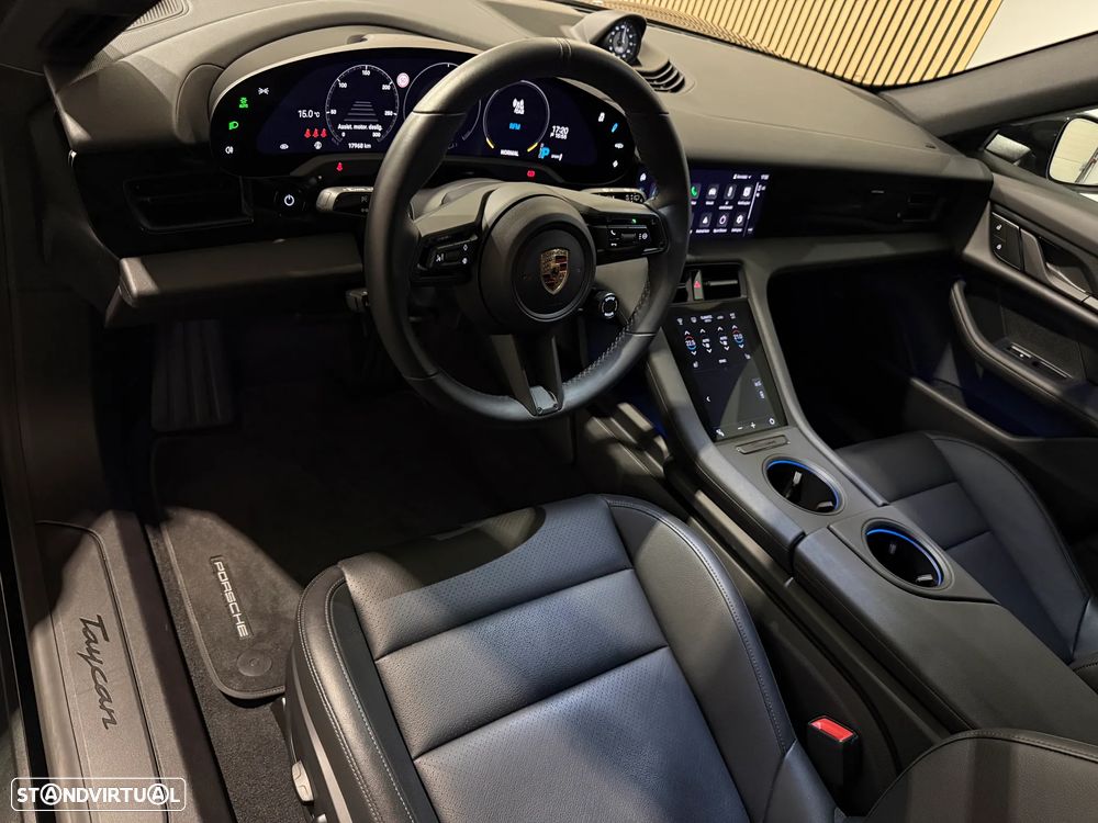 Porsche Taycan Sport Turismo Black Edition - 27