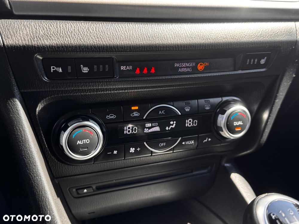 Mazda 3 SKYACTIV-G 120 Signature - 32
