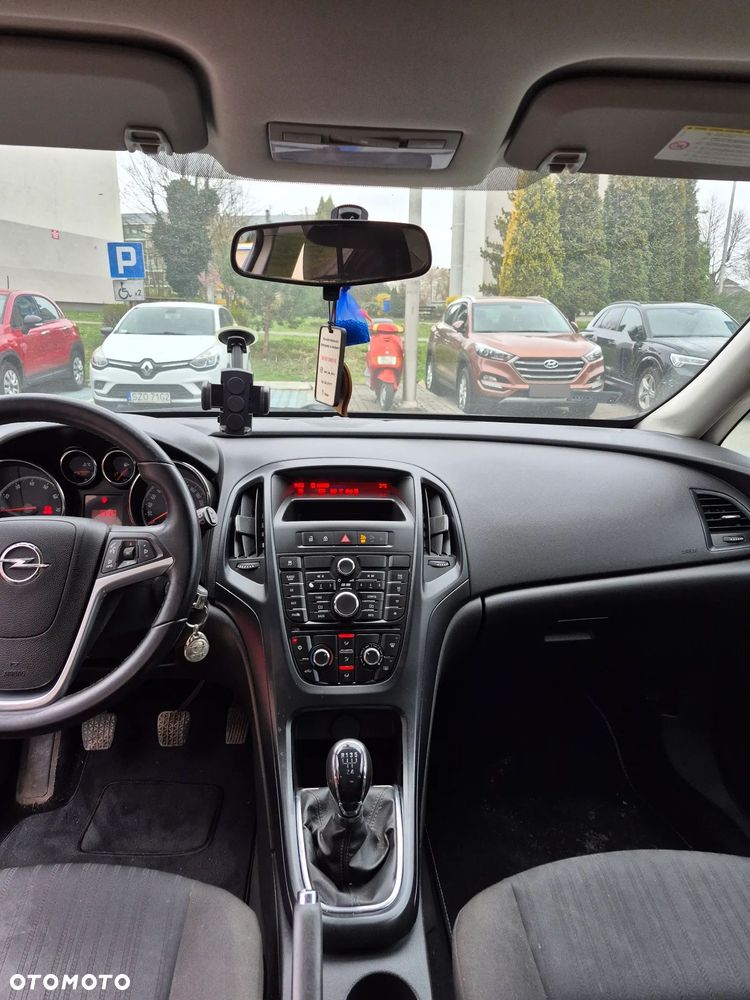 Opel Astra 1.6 Color Edition - 25