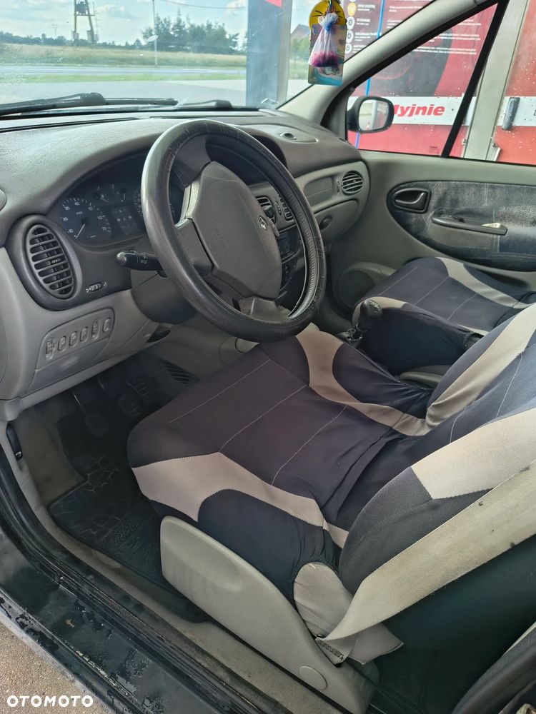 Renault Scenic - 7