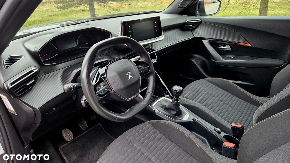 Peugeot 2008 Benzin 100 Style - 26