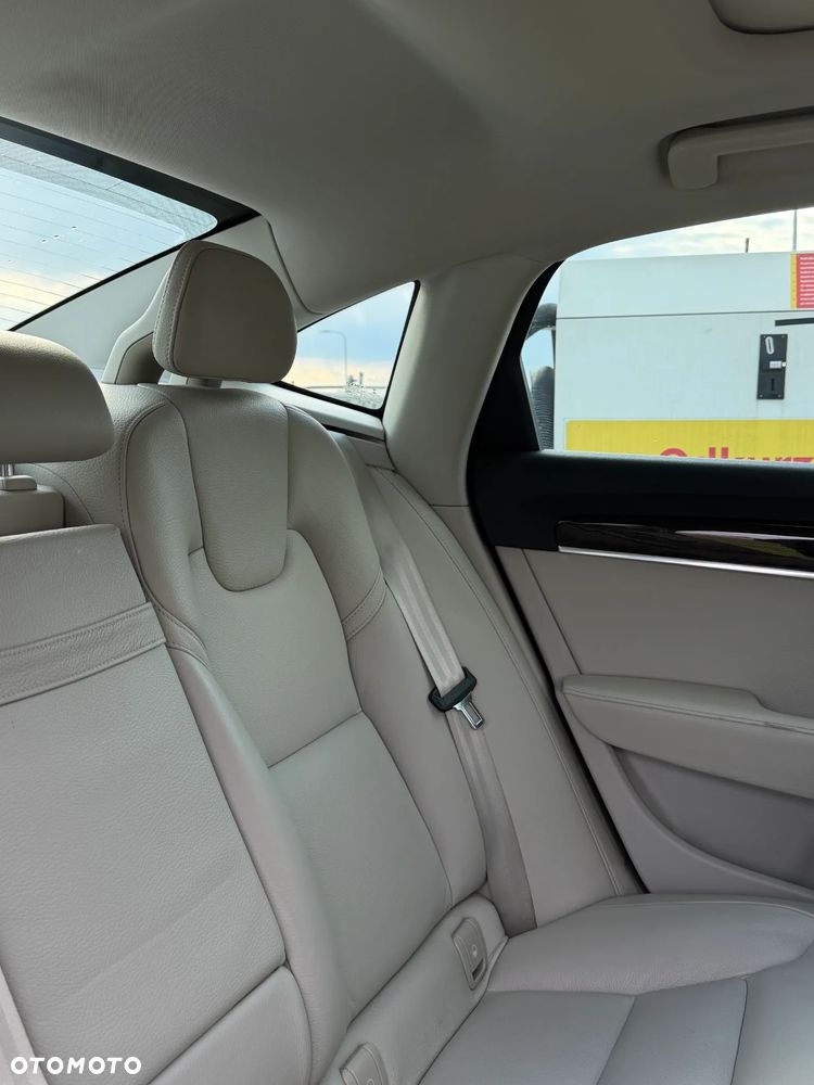 Volvo S90 T6 AWD Geartronic Momentum - 23
