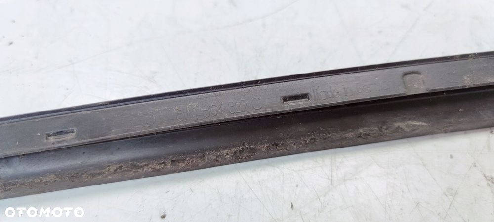 LISTWA ZBIERAJĄCA SZYBY CZOŁOWEJ LEWA AUDI A4 B9 8W0854327C - 3