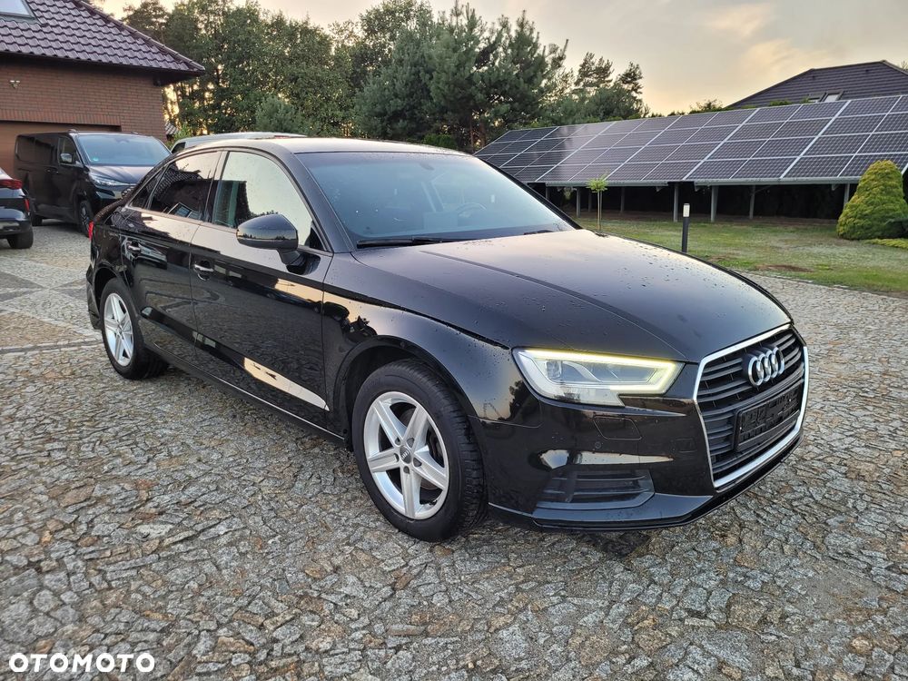Audi A3 Limousine 35 TFSI cylinder on demand S tronic design