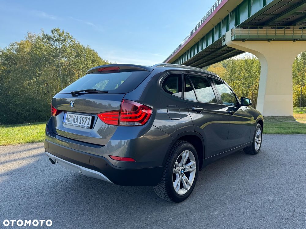 BMW X1 sDrive18d xLine - 13