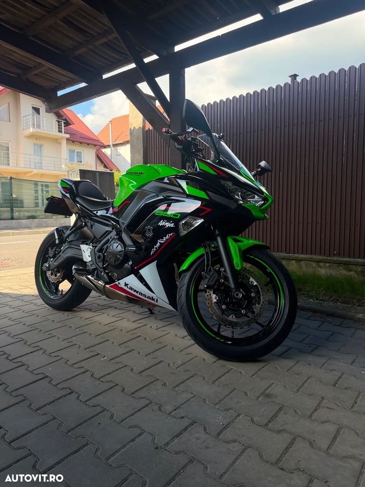Kawasaki Ninja 650 KRT - 12