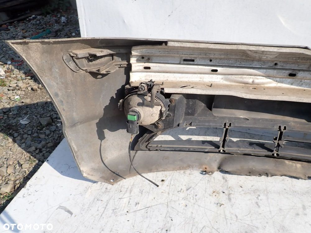 ZDERZAK PRZÓD BMW E46 LIFT 320D 2.0 - 13