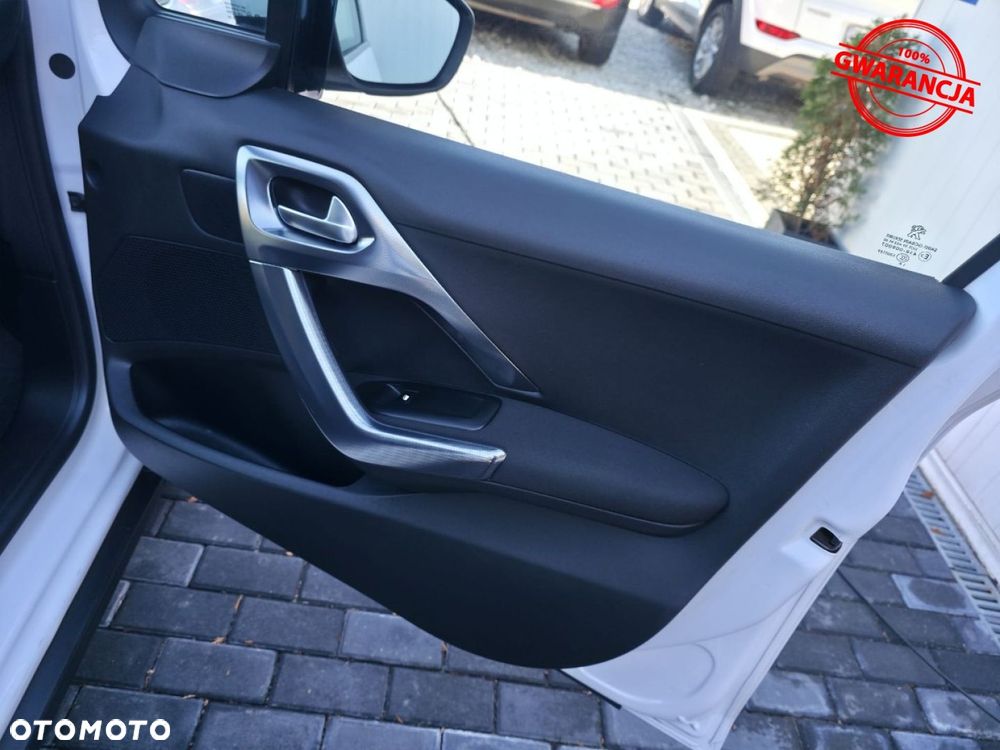 Peugeot 2008 - 40