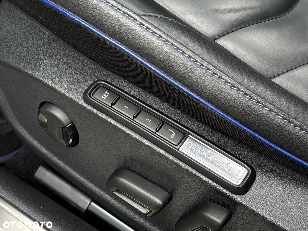 Volkswagen Arteon 2.0 TSI 4Motion R DSG - 32