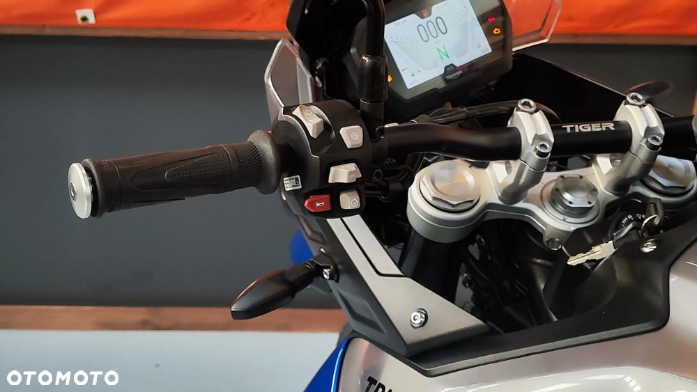 Triumph Tiger - 26