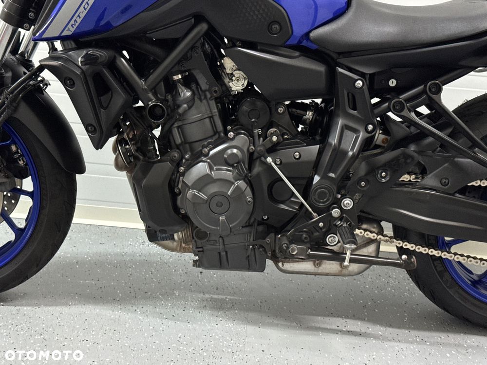 Yamaha MT - 24
