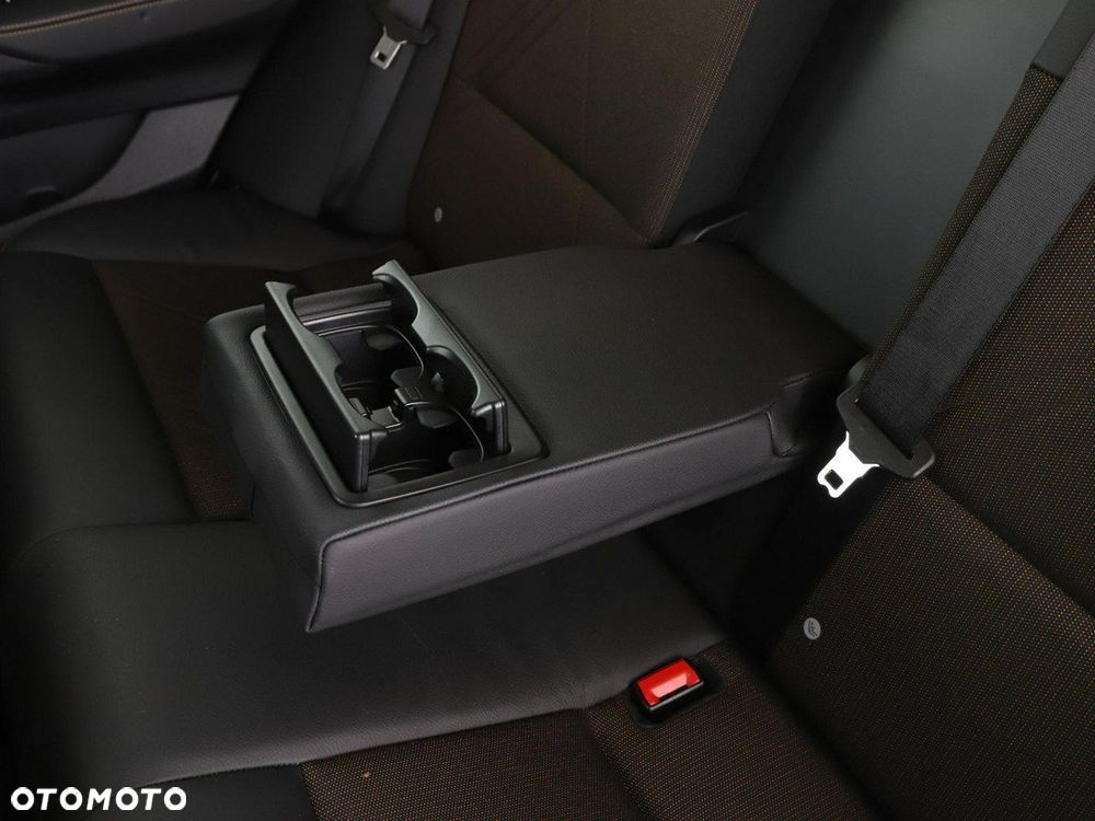 BMW X3 xDrive20d - 33