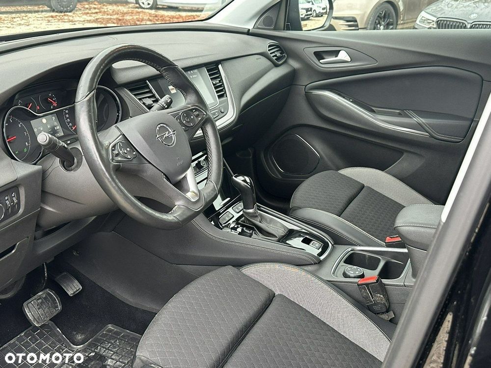 Opel Grandland X - 12