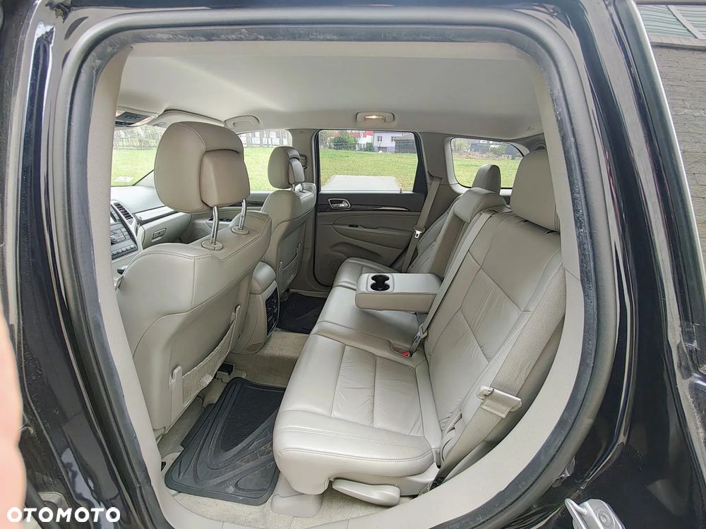 Jeep Grand Cherokee - 18