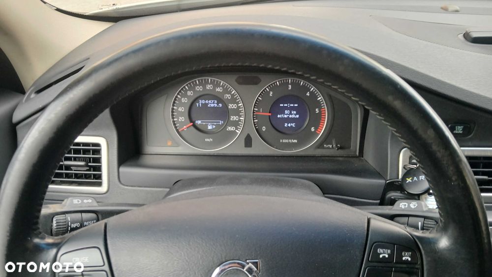 Volvo V70 - 8