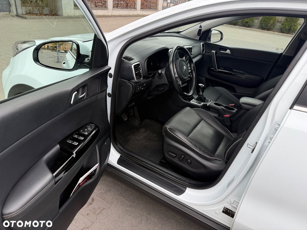 Kia Sportage 1.6 GDI 2WD DREAM-TEAM EDITION - 9