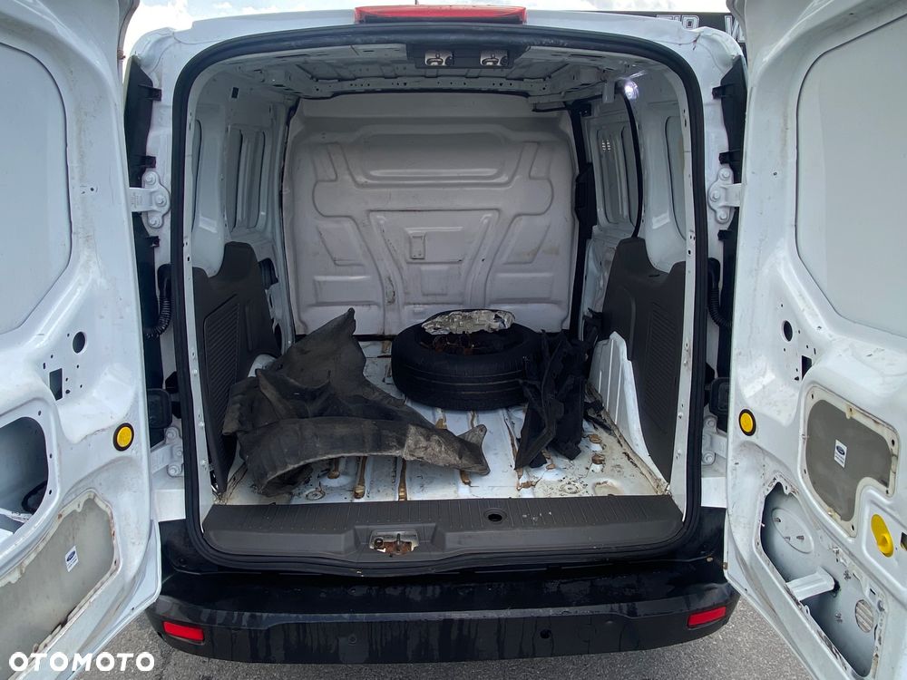 Ford Transit Connect - 12