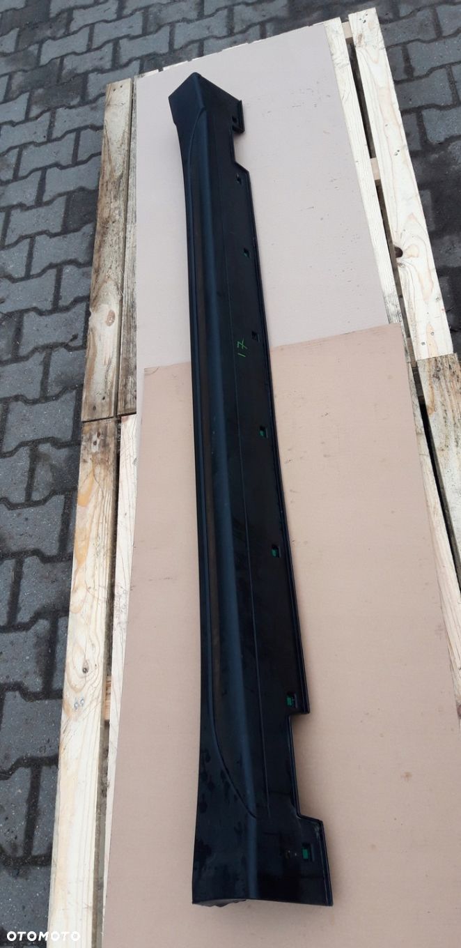 LISTWA PROGOWA PRAWA HYUNDAI TUCSON II 87754-D7000 - 1