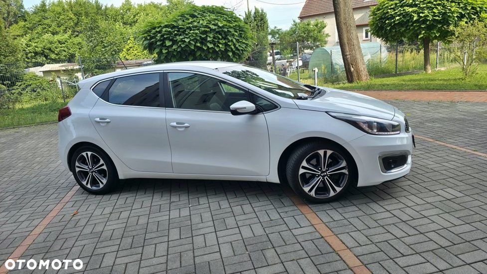 Kia Ceed 1.6 CRDi 136 ISG Spirit - 13