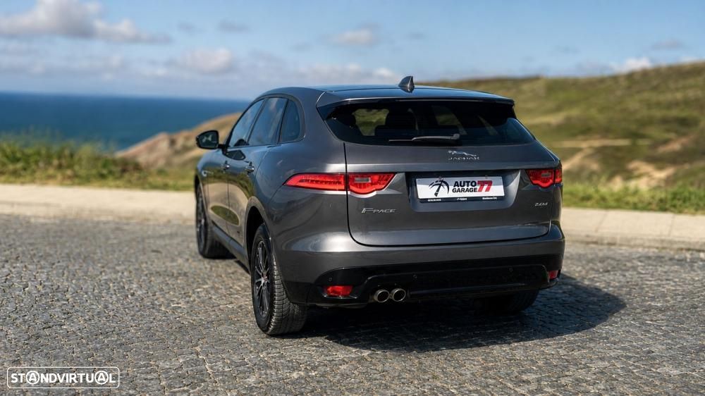 Jaguar F-Pace 20d Prestige - 9