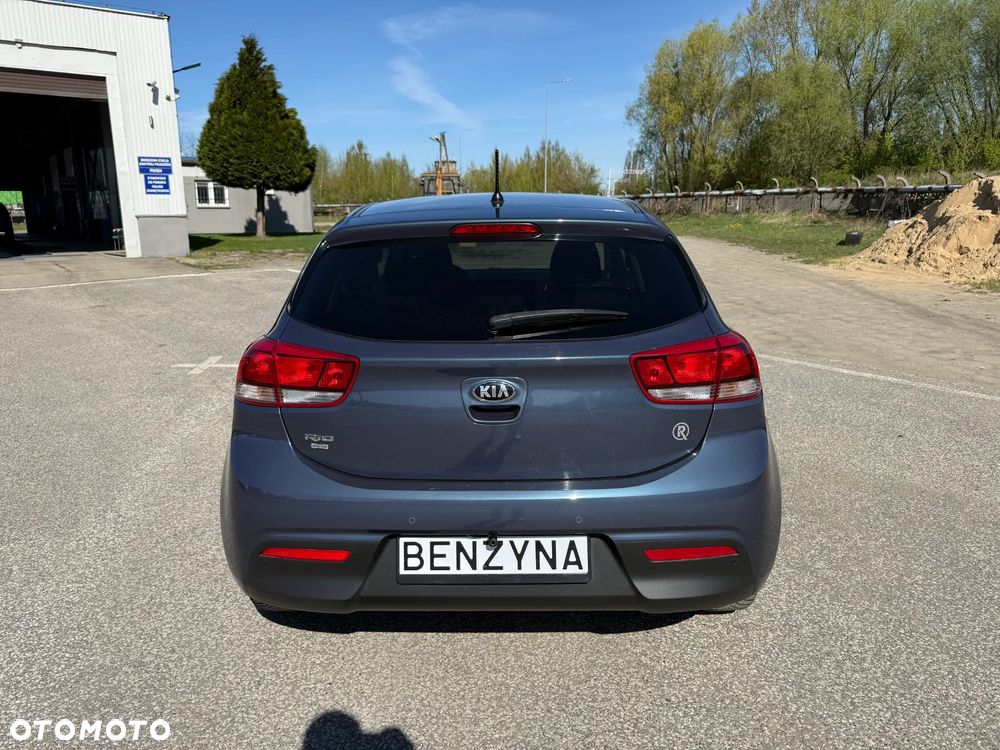 Kia Rio 1.2 Business Line - 30