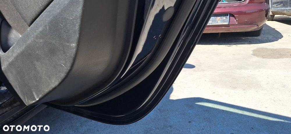 Opel Astra J Sedan Drzwi Tył Tylne Prawe Kod Lakieru Z22X - 18