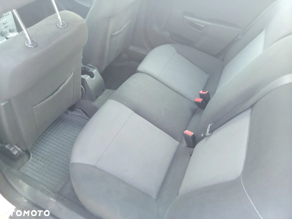 Opel Astra 1.7 CDTI EU5 - 11
