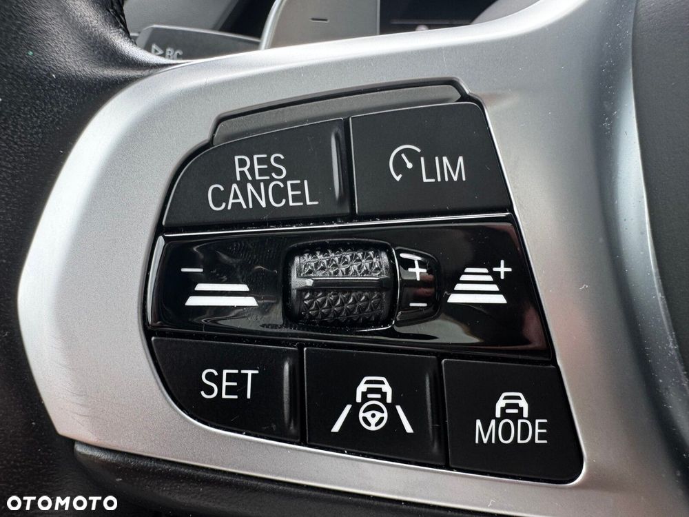 BMW X7 - 26