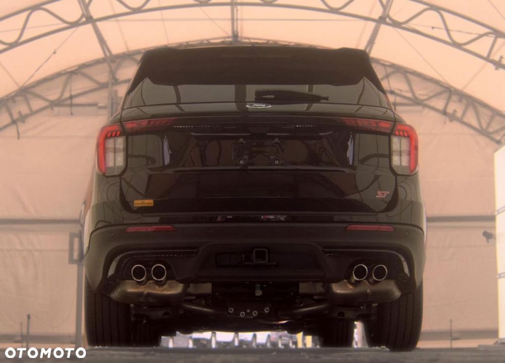 Ford Explorer - 3
