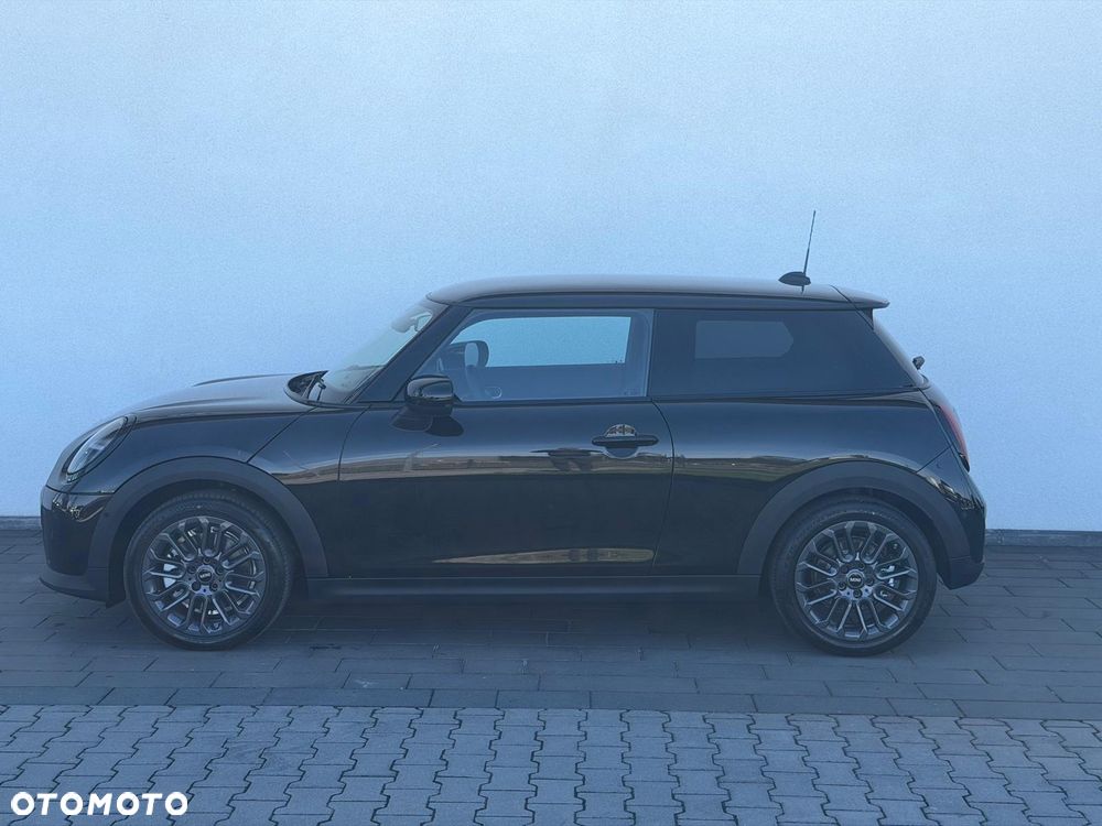 MINI Cooper C Blackyard - 2