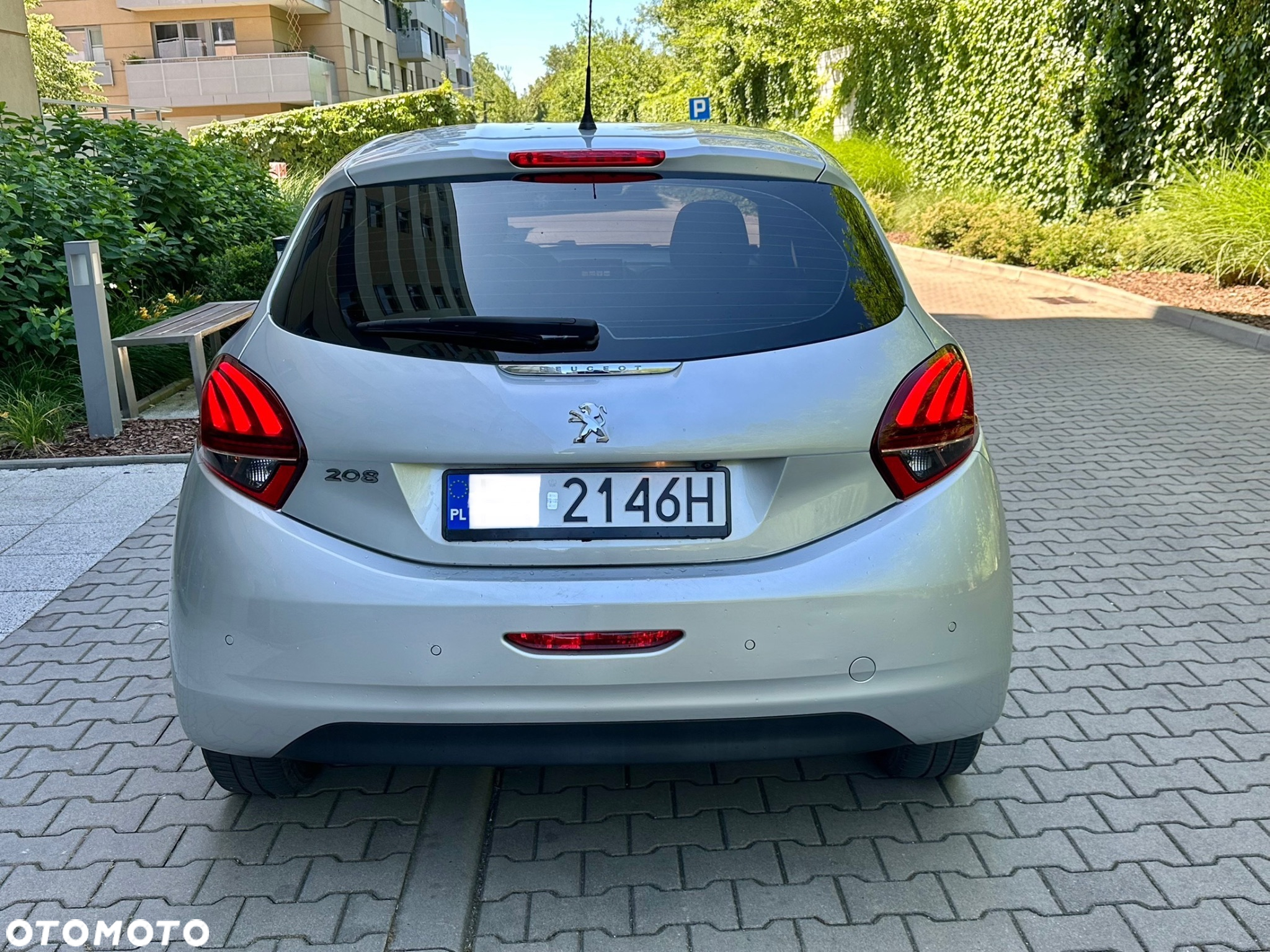Peugeot 208 1.2 PureTech GPF Allure S&S EAT6 - 21