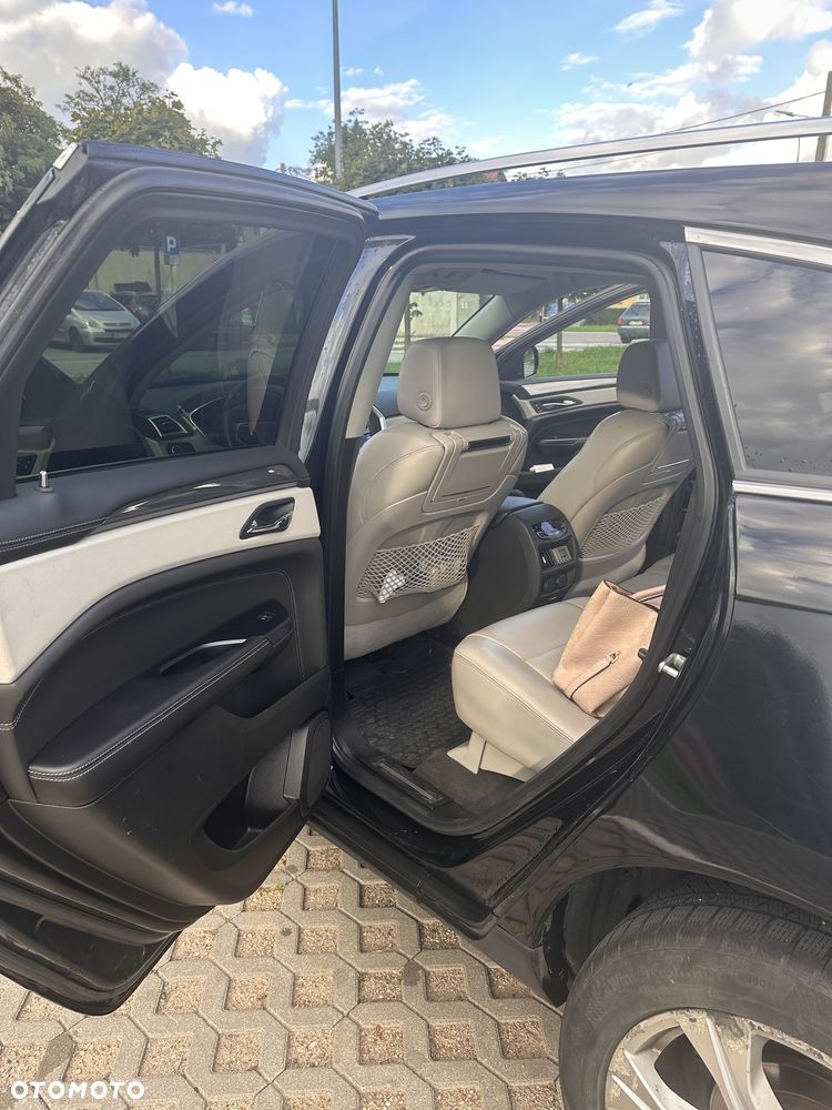 Cadillac SRX - 5