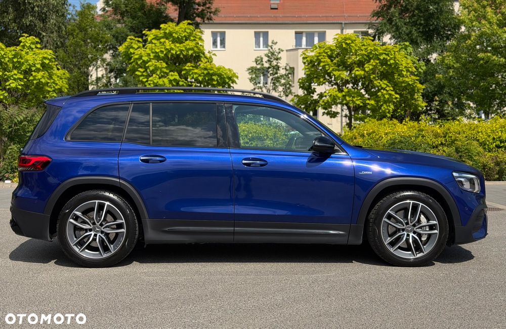 Mercedes-Benz GLB - 9