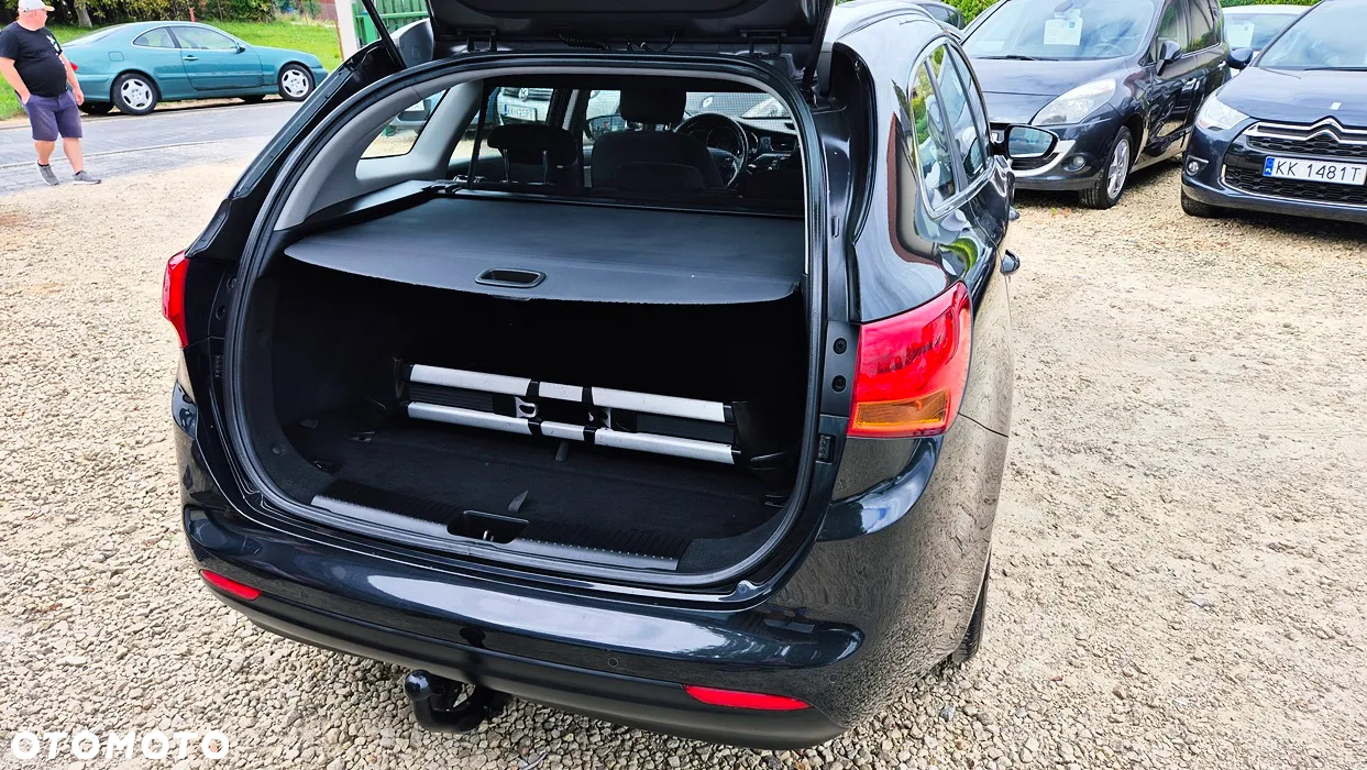Kia Ceed Cee'd 1.6 GDI XL - 32