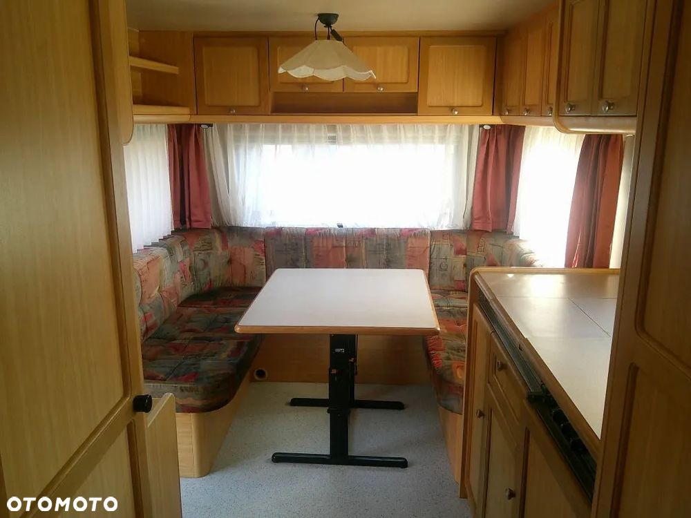 Burstner AMARA 560  -- łóżko piętowe -- - 15