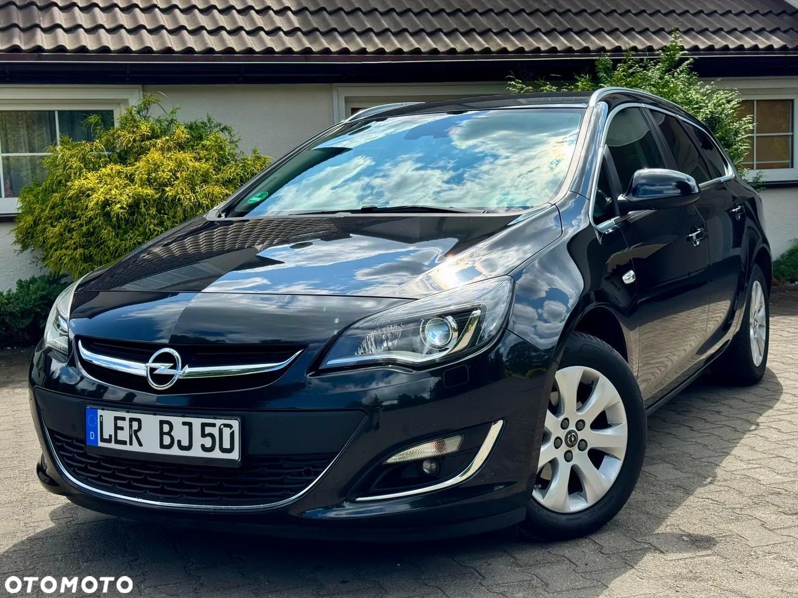 Opel Astra 1.4 Turbo Cosmo - 1