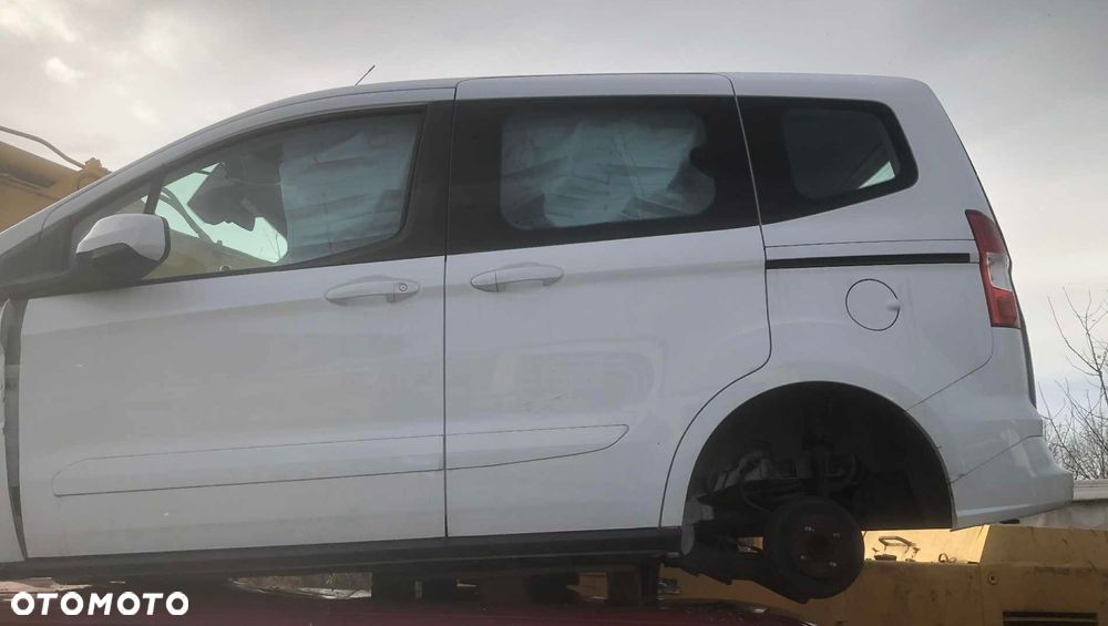 DRZWI TYLNE PRAWE Ford Tourneo Courier 2018 - 1