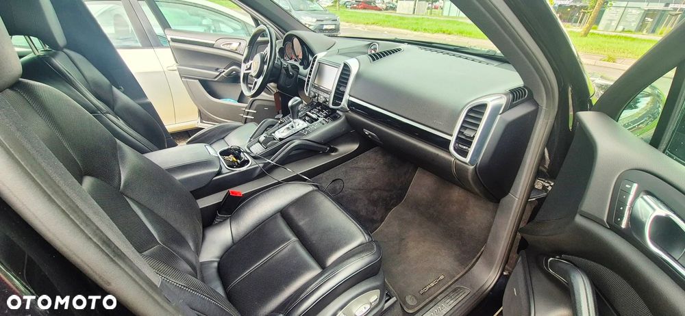 Porsche Cayenne Diesel Tiptronic S - 26