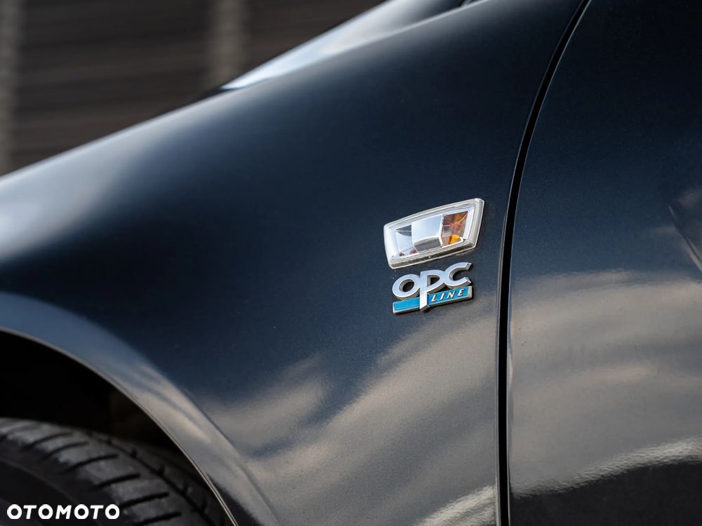 Opel Insignia 2.0 Bi Turbo CDTI 4x4 - 12